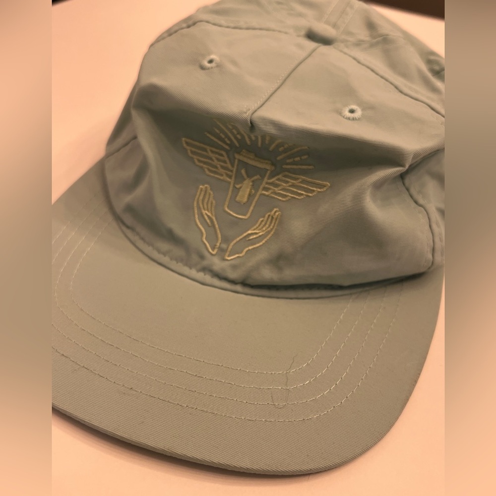 Dutch Bros hat
